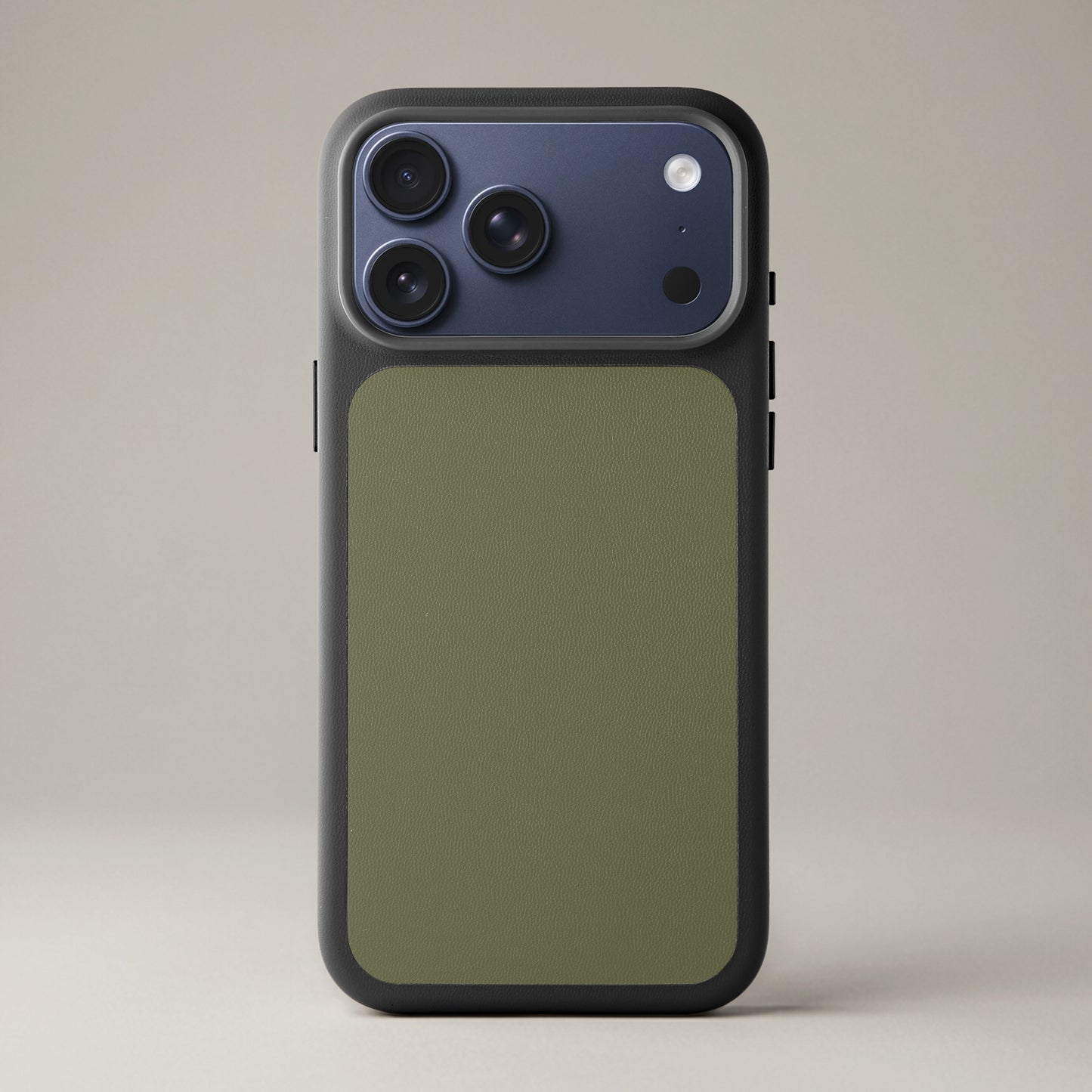 iPhone 17 Pro Max | MagSafe