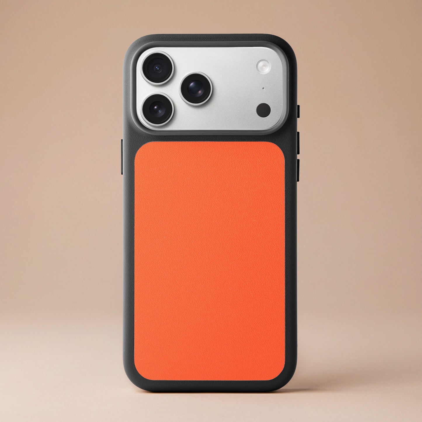 iPhone 17 Pro Max | MagSafe