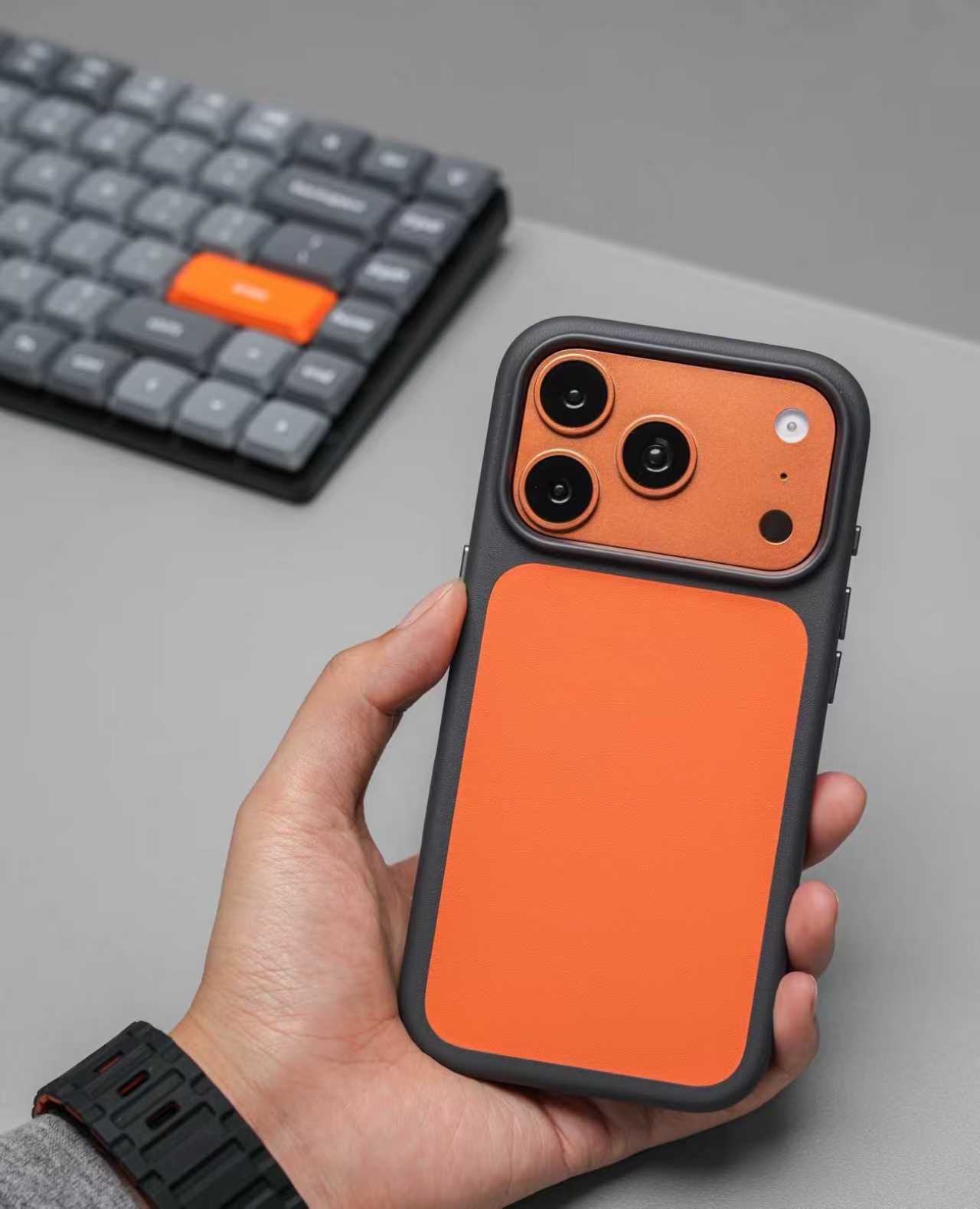 iPhone 17 Pro Max |  MagSafe